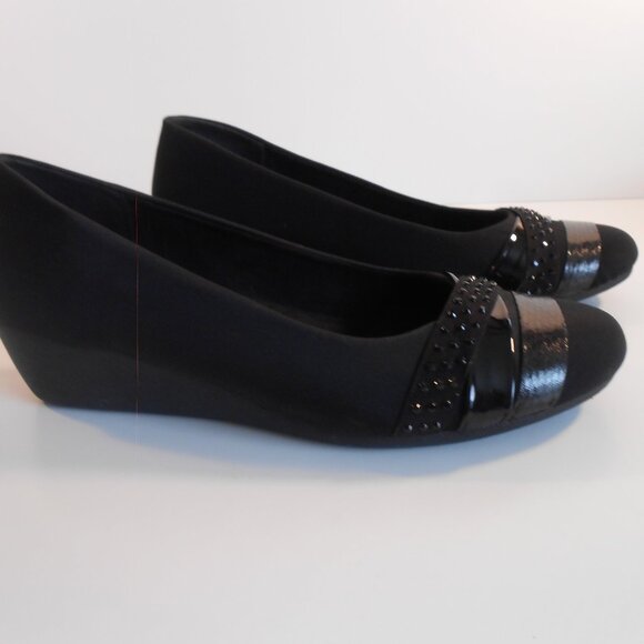 Laundry Lists Bernice Black Wedge Flats - Picture 4 of 7